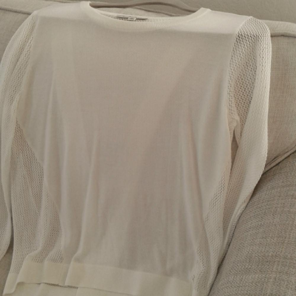 Cabi Top